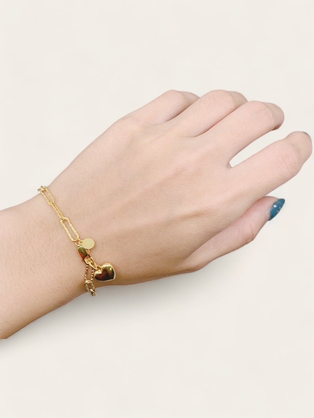 Chunky Heart Bracelet [engravable] - Gold