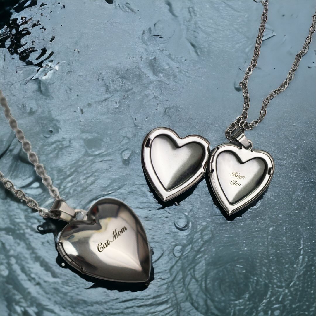 Gold Heart Locket Necklace [engravable]