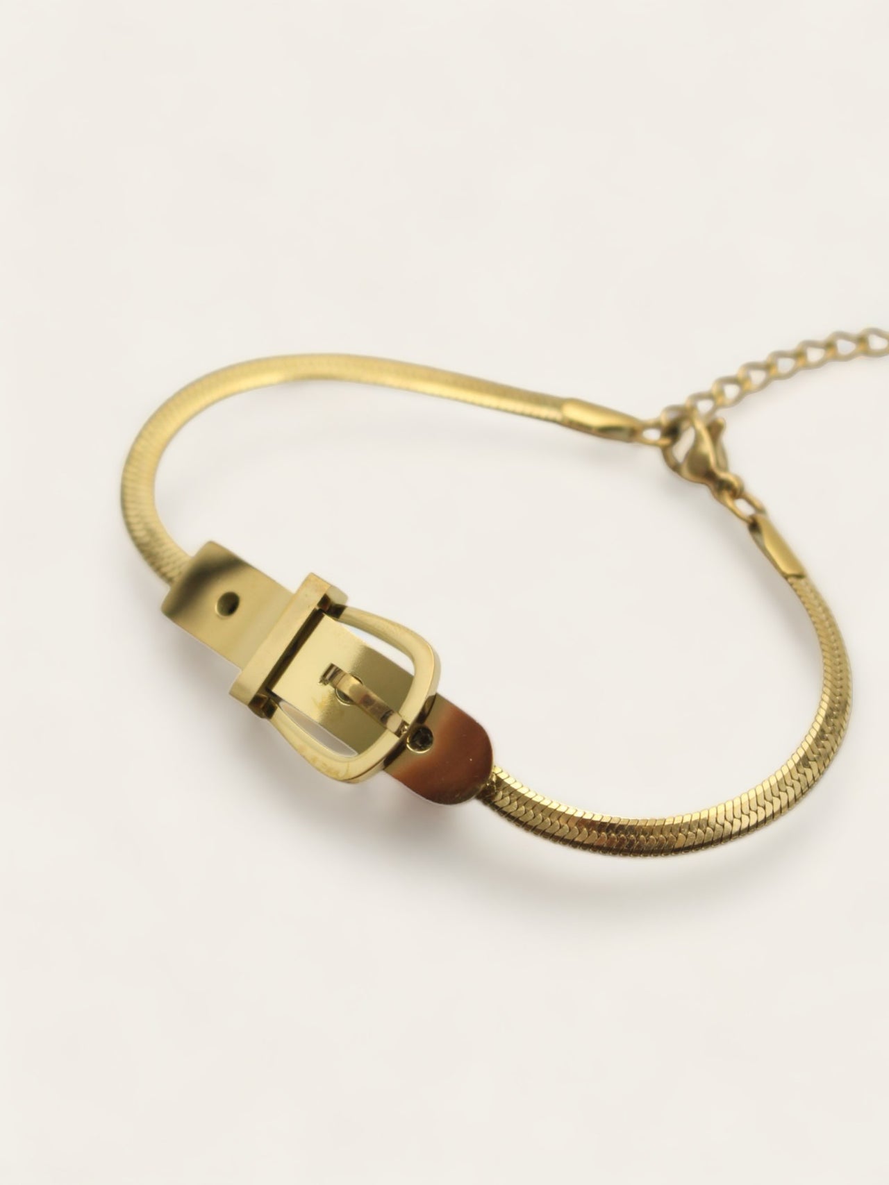 Slim Buckle Bracelet - Gold