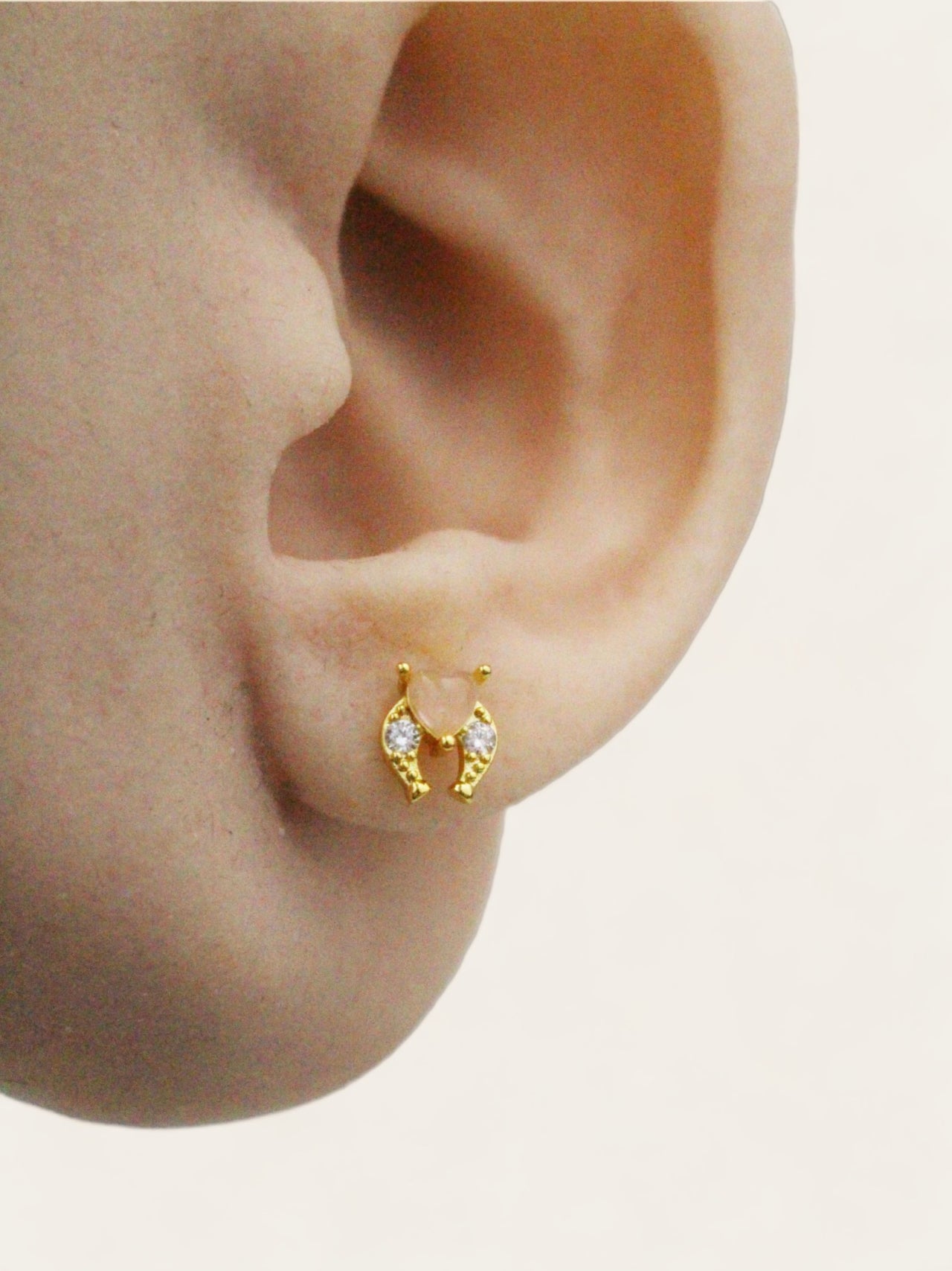 Horseshoe Studs - Gold