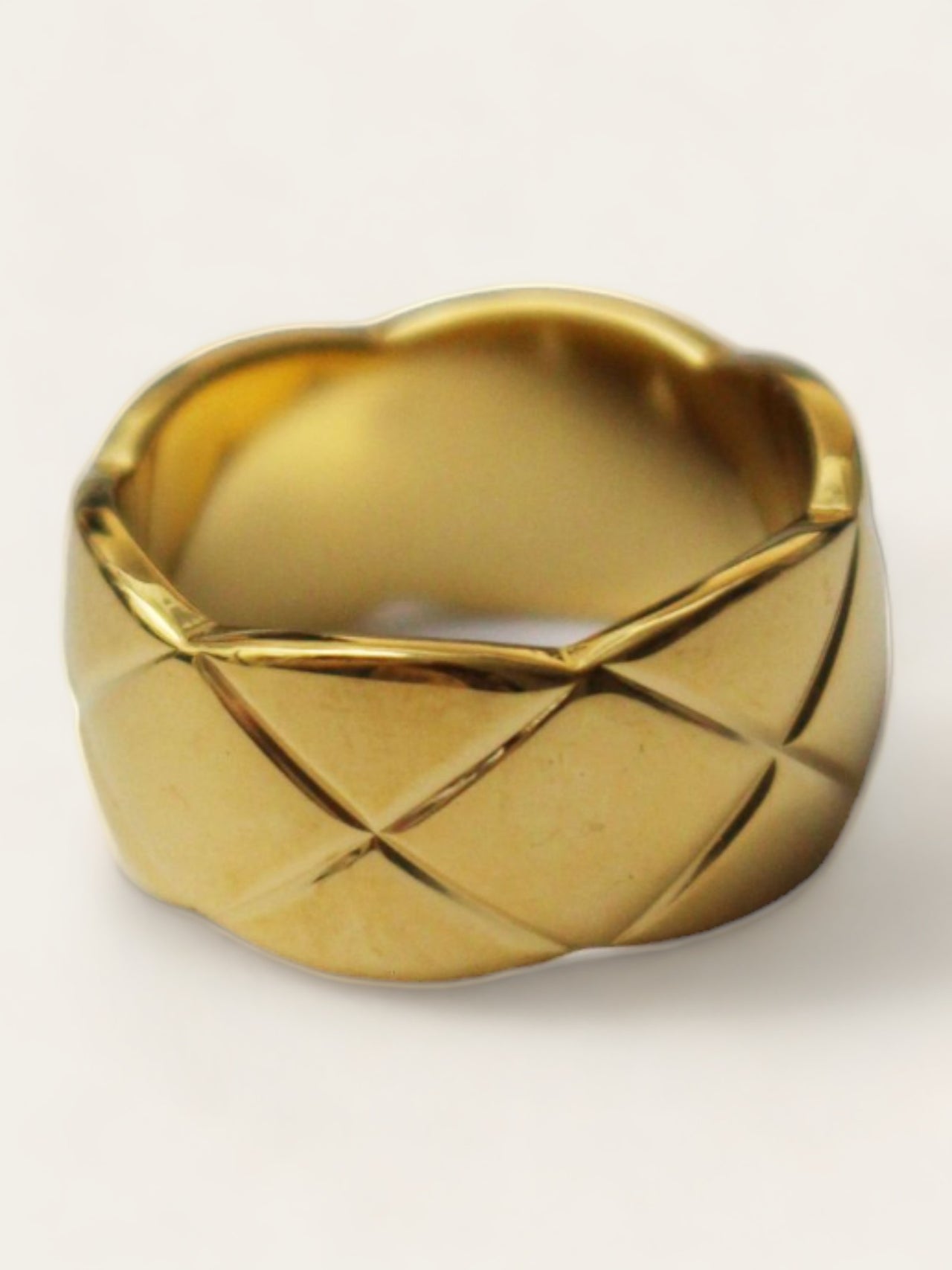 Gold Wide Rhombic Pattern Ring