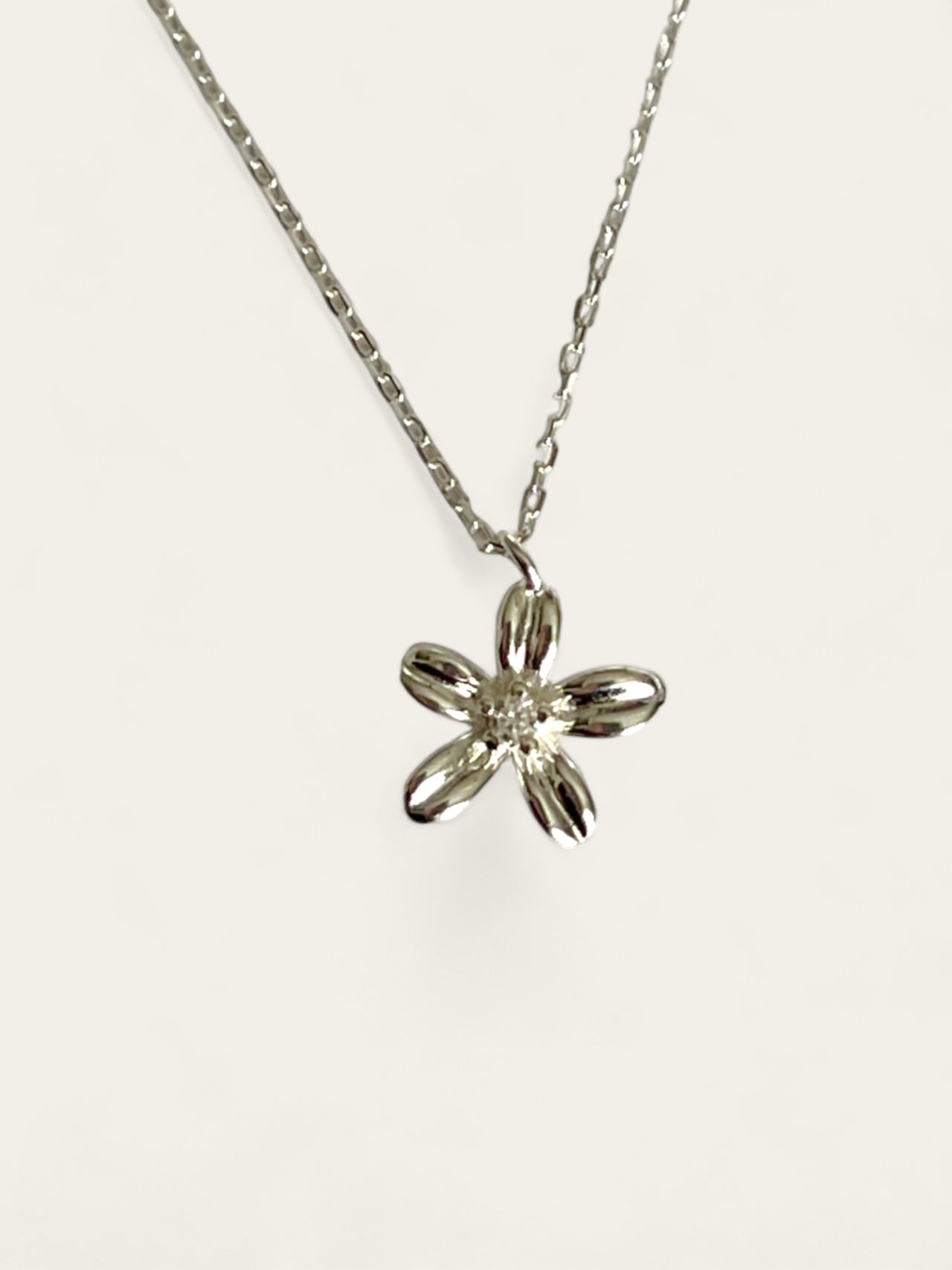 Petite Bloom Necklace - Silver