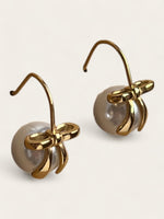 Mini Bow Pearl Earrings - Gold