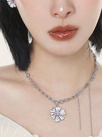 Sakura Daisy Necklace