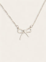 Flat Loop Bow Necklace