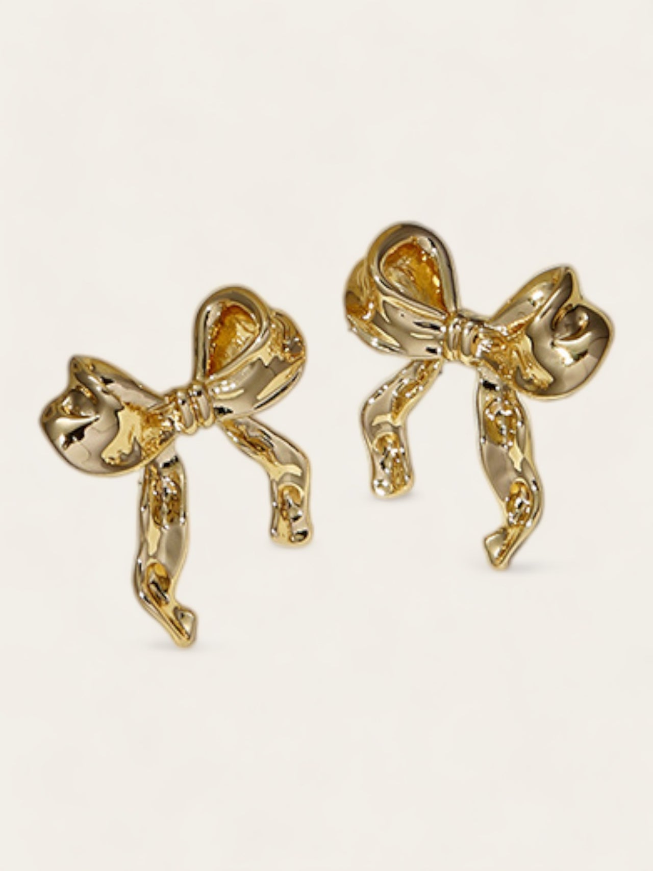 Chunky Bow Studs - Gold